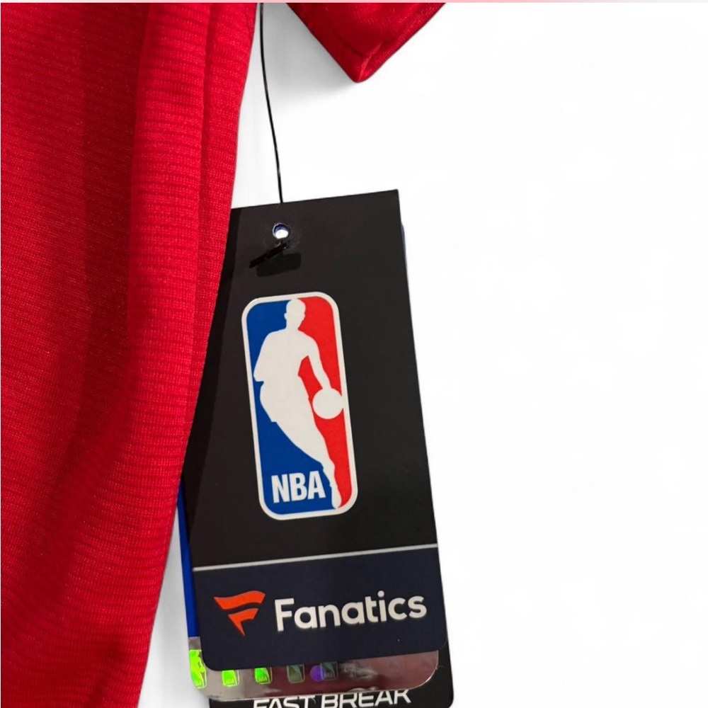 NBA Fanatics Fast Break Red V-Neck T-Shirt Basketball Jersey Tee - Picture 3 of 7